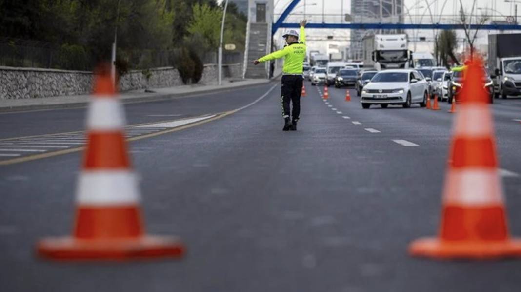 Valilik açıkladı! 30 Ağustos'ta bu güzergahlar trafiğe kapalı olacak! 2